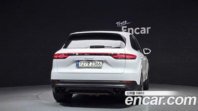 Porsche Cayenne (PO536), 2023 4