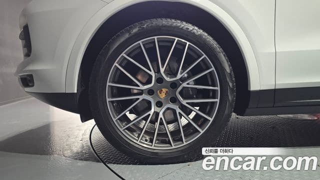 Porsche Cayenne (PO536), 2023 все фото