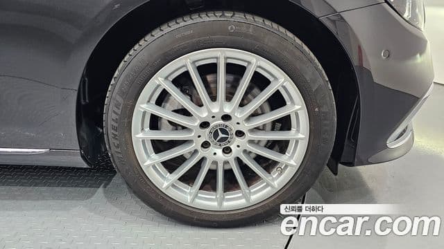 Mercedes-Benz E-класс W213 Exclusive, 2022 все фото