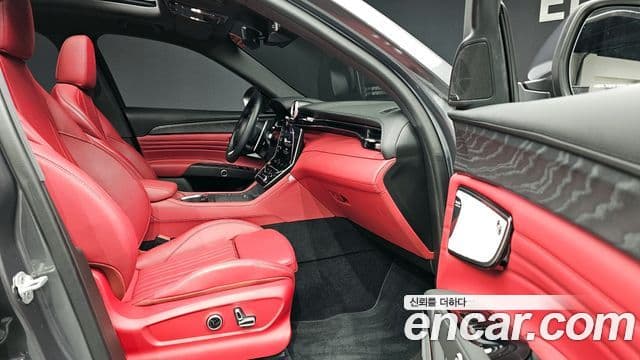 Maserati Grecale 2.0 AWD GT, 2023 10