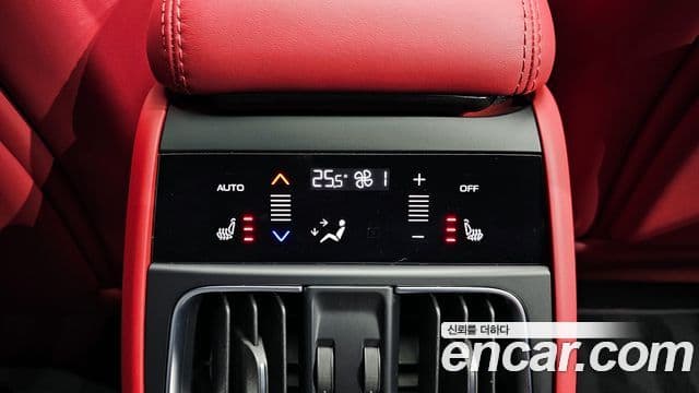 Maserati Grecale 2.0 AWD GT, 2023 19