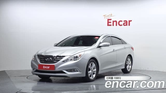 Hyundai YF Sonata люксовая версия, 2010 1