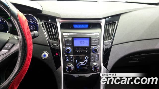 Hyundai YF Sonata люксовая версия, 2010 14