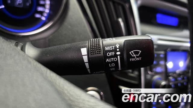 Hyundai YF Sonata люксовая версия, 2010 16