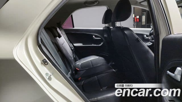 Kia The / новый New Morning Luxury, 2016 12