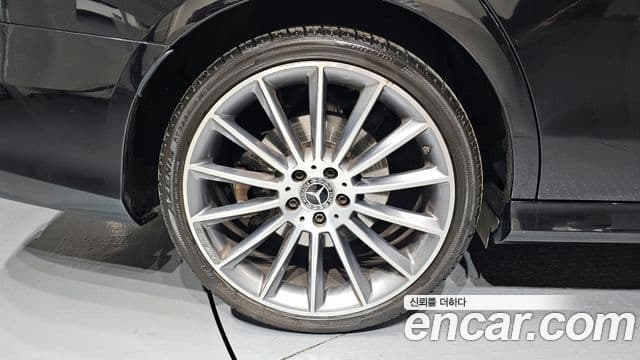 Mercedes-Benz E-класс W213 AMG Line, 2022 все фото