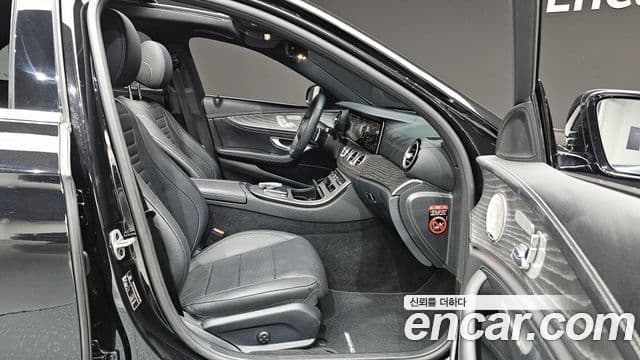 Mercedes-Benz E-класс W213 AMG Line, 2022 12