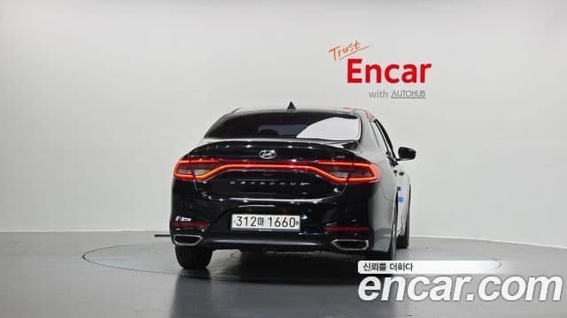 Hyundai Grandeur IG 3.0 LPi Modern Basic (арендный автомобиль), 2018 4