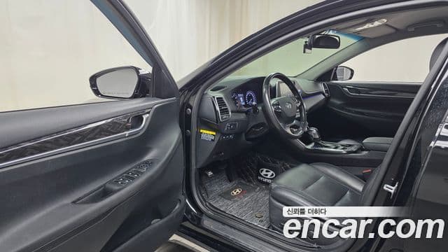 Hyundai Grandeur IG 3.0 LPi Modern Basic (арендный автомобиль), 2018 10