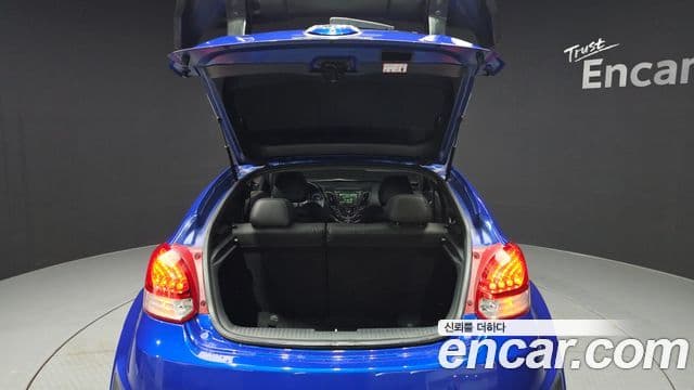 Hyundai Veloster турбо GDi Extreme, 2013 20