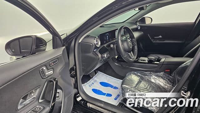 Mercedes-Benz A-класс W177 A220 седан, 2020 10