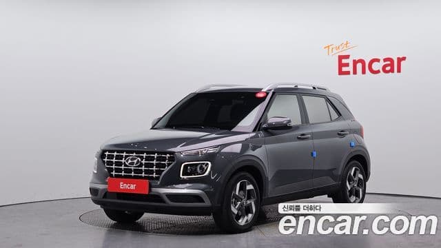 Hyundai Venue Premium, 2024 1