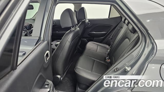 Hyundai Venue Premium, 2024 13