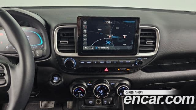 Hyundai Venue Premium, 2024 15