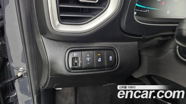 Hyundai Venue Premium, 2024 18