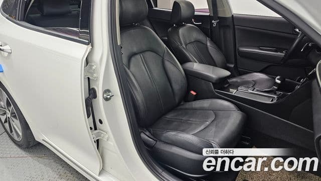 Kia K5 2세대 Prestige, 2016 11