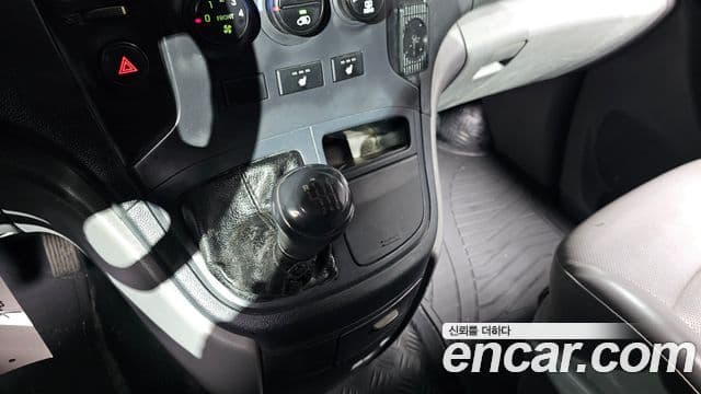 Hyundai Grand Starex CVX Deluxe, 2013 9