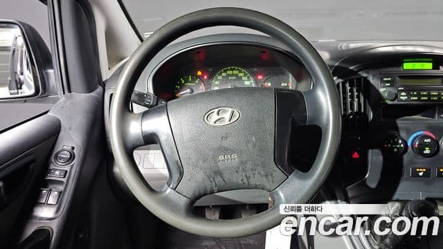 Hyundai Grand Starex CVX Deluxe, 2013 14