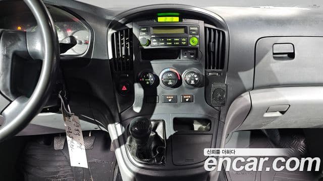 Hyundai Grand Starex CVX Deluxe, 2013 15