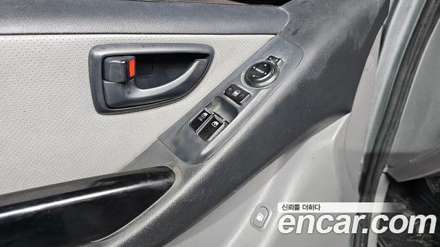 Hyundai Grand Starex CVX Deluxe, 2013 16