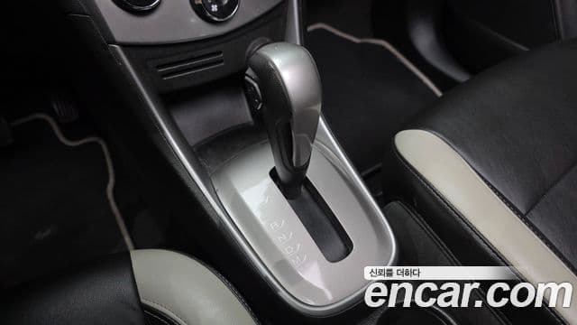 Chevrolet(GM대우) Trax 1.6 дизель Perfect чёрный, 2016 9