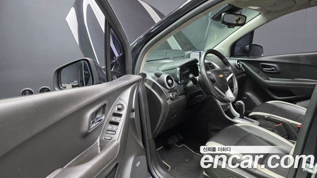 Chevrolet(GM대우) Trax 1.6 дизель Perfect чёрный, 2016 11