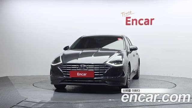 Hyundai Sonata гибрид (DN8) Family, 2021 3