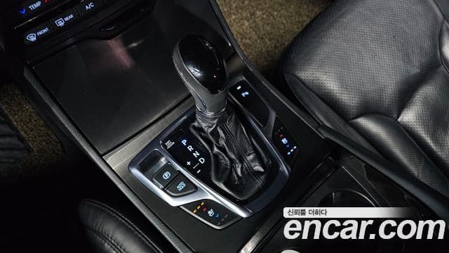 Hyundai Grandeur HG HG240 Modern Collection, 2017 9