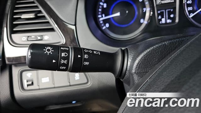 Hyundai Grandeur HG HG240 Modern Collection, 2017 14