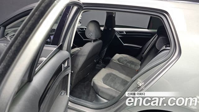 Volkswagen Гольф 7세대, 2015 13