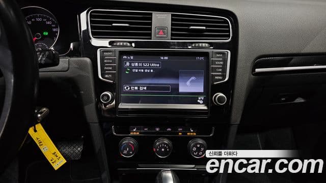 Volkswagen Гольф 7세대, 2015 15