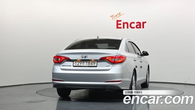 Hyundai LF Sonata Style, 2016 4