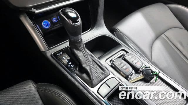 Hyundai LF Sonata Style, 2016 9