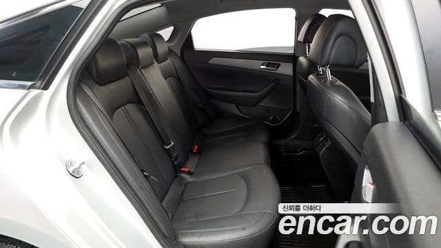 Hyundai LF Sonata Style, 2016 12