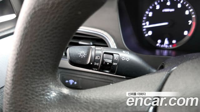 Hyundai LF Sonata Style, 2016 13