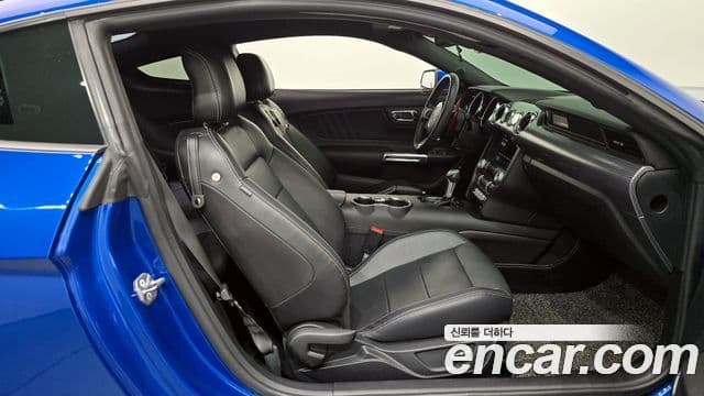 Ford Mustang купе, 2017 11