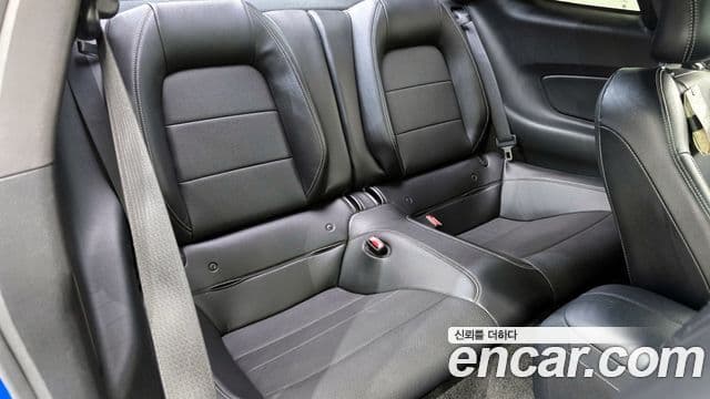 Ford Mustang купе, 2017 12