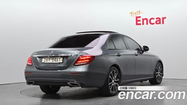 Mercedes-Benz E-класс W213 Avantgarde, 2017 2