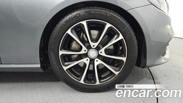 Mercedes-Benz E-класс W213 Avantgarde, 2017 все фото