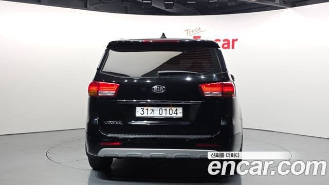 Kia All New Carnival Prestige, 2017 4