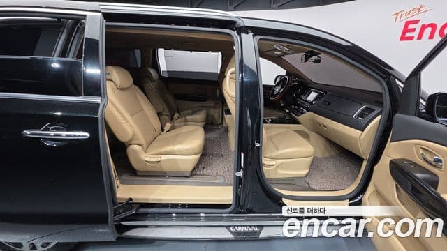 Kia All New Carnival Prestige, 2017 19