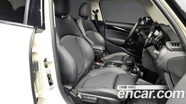 Mini Cooper S 3세대, 2022 10