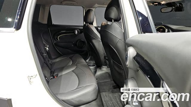 Mini Cooper S 3세대, 2022 11