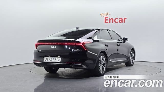 Kia K8 Signature, 2022 2