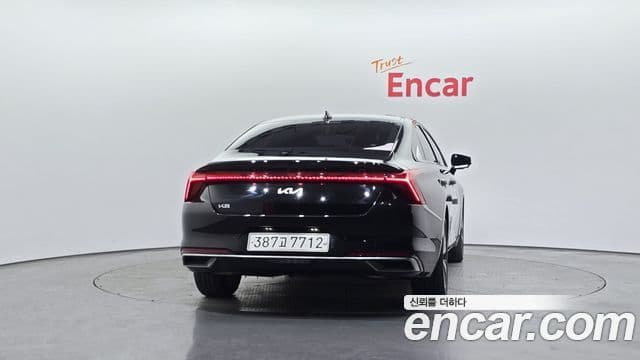 Kia K8 Signature, 2022 4