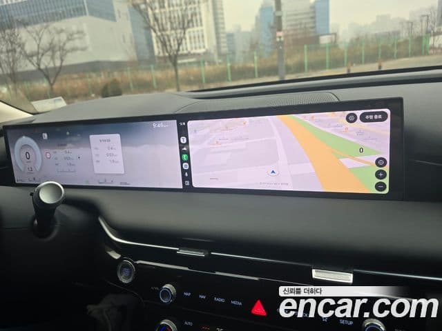 Genesis G80 (RG3) чёрный, 2026 3