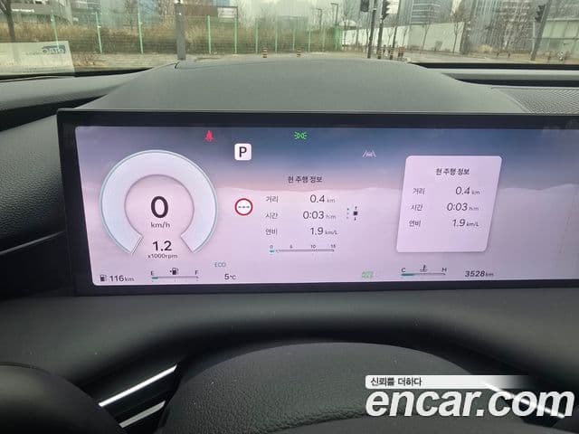 Genesis G80 (RG3) чёрный, 2026 все фото