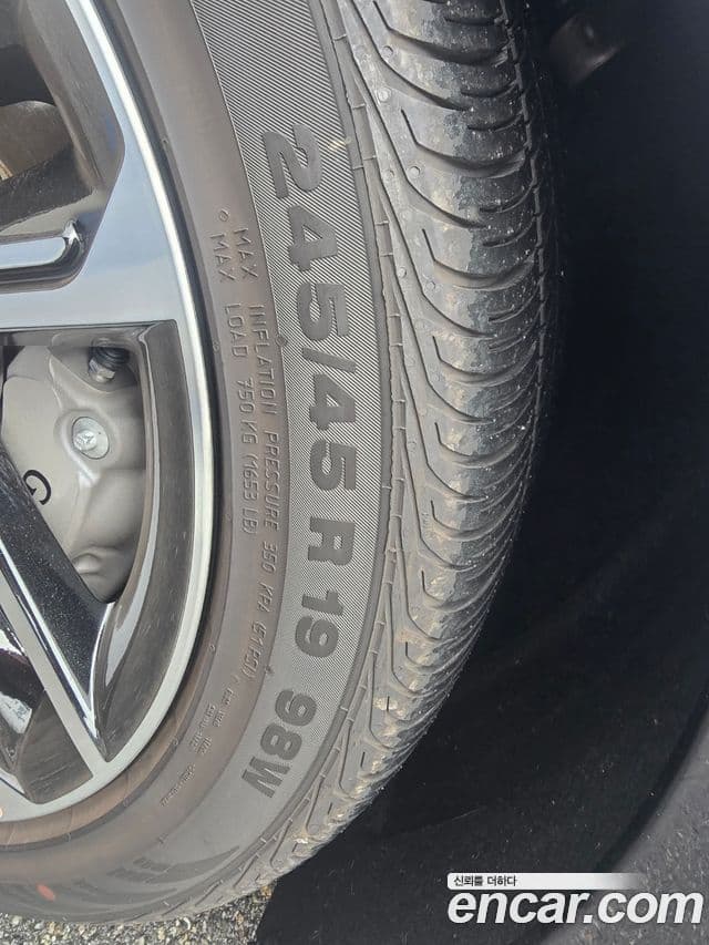 Genesis G80 (RG3) чёрный, 2026 8