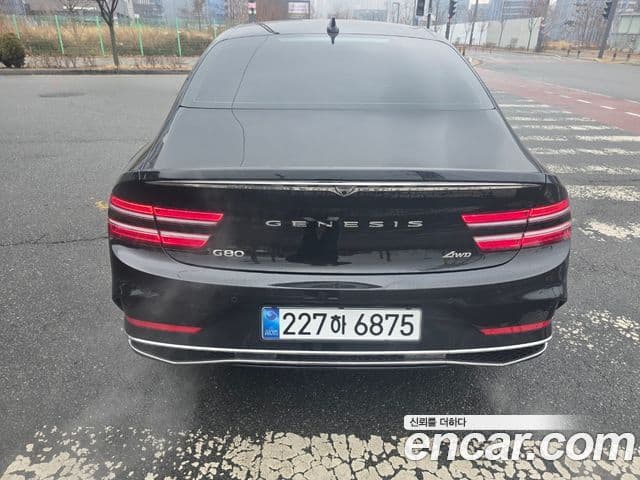 Genesis G80 (RG3) чёрный, 2026 12