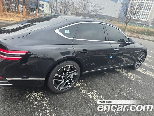 Genesis G80 (RG3) чёрный, 2026 13